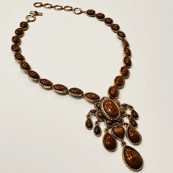 Amrita Singh Necklace - Picture 1 of 7
